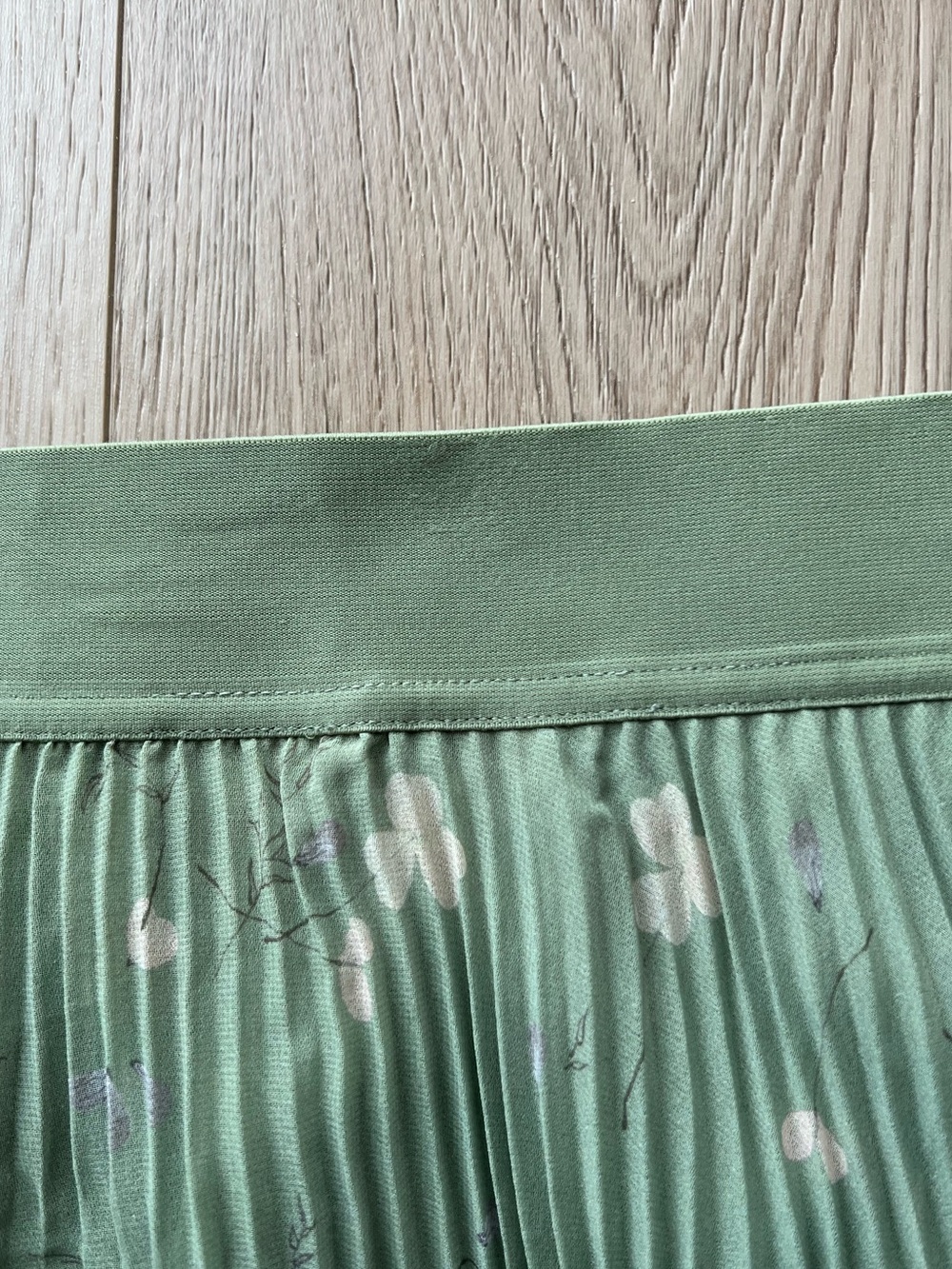 Wilfred Twirl Midi Skirt Sz L - Picture 14 of 16